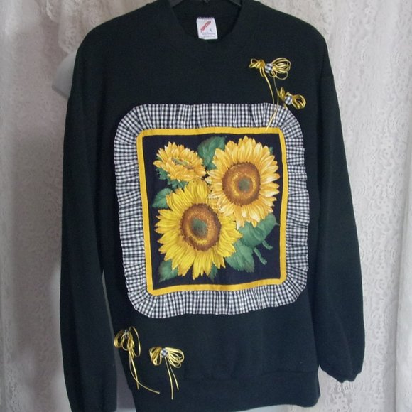 Handcrafted Sunflower Sweatshirt Jerzees (Prewashed) Size L - Picture 1 of 3
